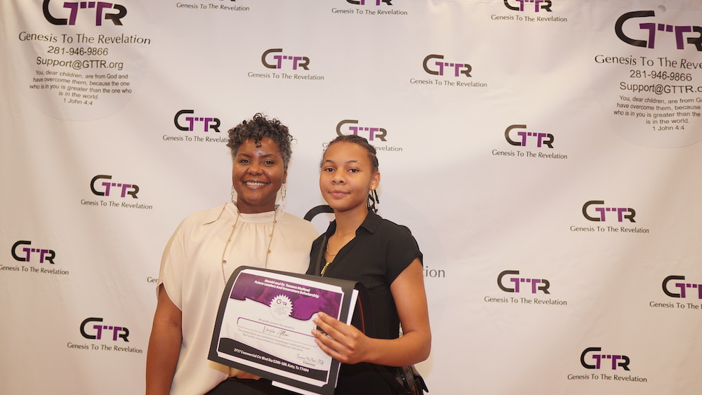 2023 Harold and Dr. Tamera McNeal Scholarship Ceremony (3)